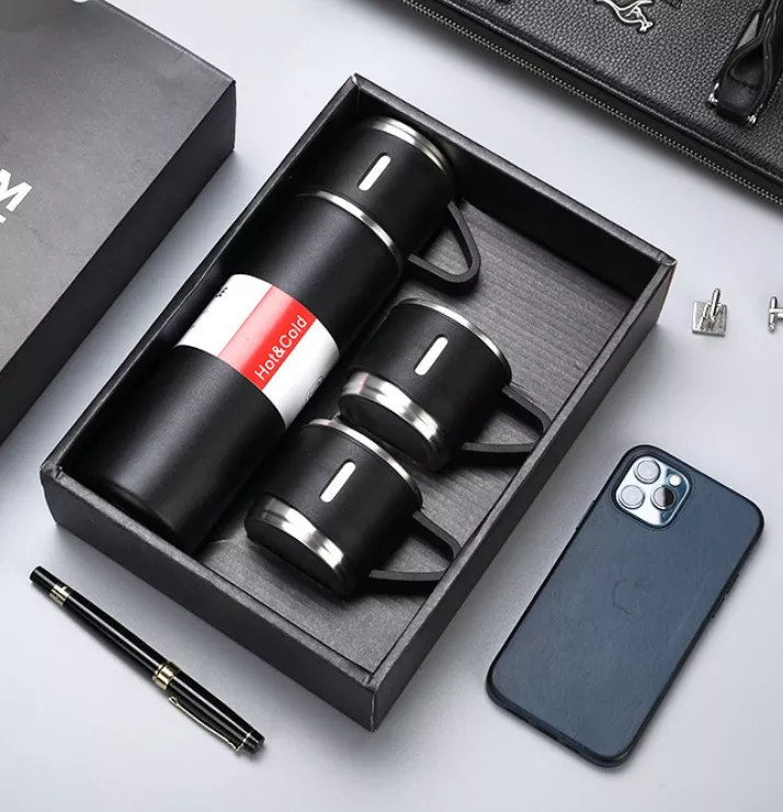 Kit Garrafa Térmica Helplo Flask Set 500ml Com 3 Xícaras Cor Preto - Imagem 3